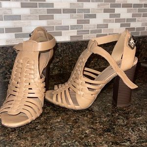 Women’s sandal heels